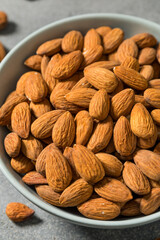 Organic Raw Whole Dry Almonds