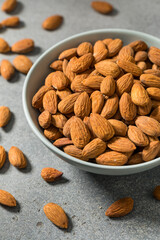 Organic Raw Whole Dry Almonds
