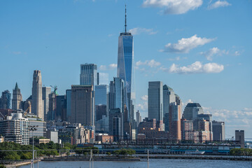 Obraz premium New York City unique cityscape and skyline viewed from Little Island, USA