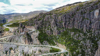 Fototapeta premium The serpentines of the Jacobs Ladder in Tasmania, seen from above