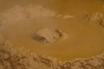 大分県の地獄めぐりにある、かまど地獄