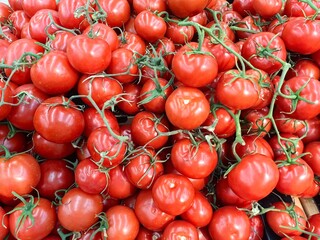 cherry tomatoes in market