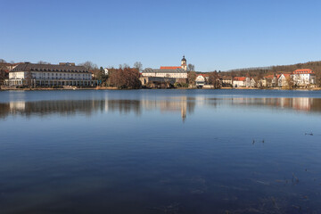 Blick über den Burgsee auf Bad Salzungen