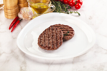 Grilled beef cutlet for burger