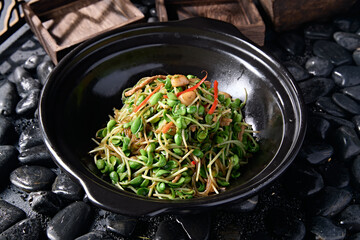 Casserole with Mung Bean Sprouts, Crystal Pink Peppers and Shredded Pork