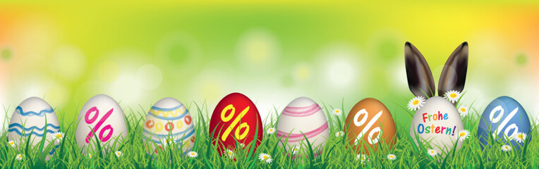 Osteraktion Banner mit bunten Ostereiern im Gras