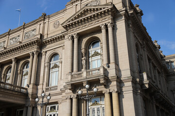 Obraz premium Detail of facade of the Teatro Colón in Buenos Aires, Argentina 