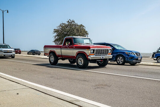 1978 Ford F150 Custom Pickup Truck