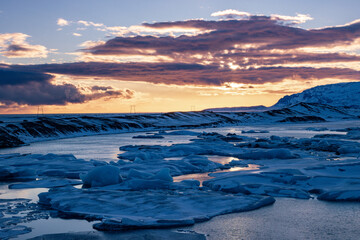 Beautiful sunset in J&ouml;kuls&aacute;rl&oacute;n Glacier Lagoon (South Iceland)