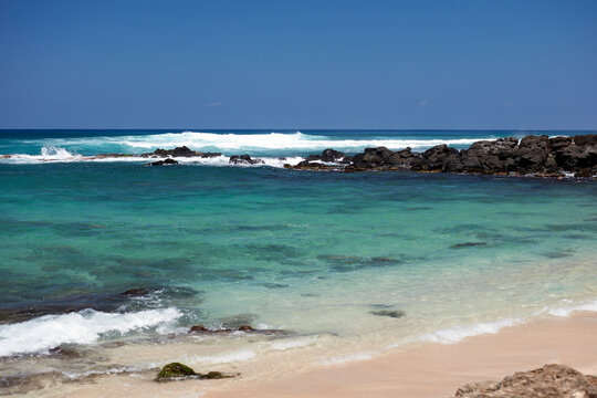 beach view of Oahu coast
