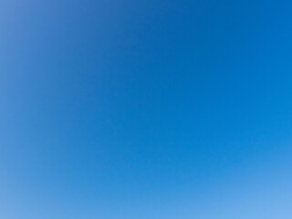 春の朝　何も無い空03