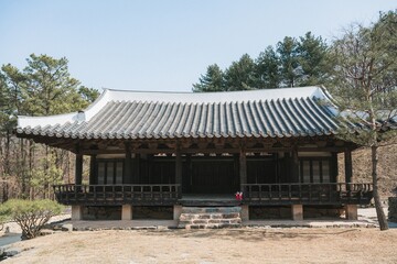 Fototapeta premium Ancient Korean Architectural Scenery on daytime