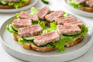 Delicious Roast Beef Cucumber Sandwiches Appetizer