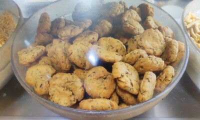 Khasta Methi Mathri is an Indian snack. 
