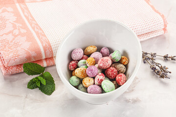 Sweet glazed peanut candy heap