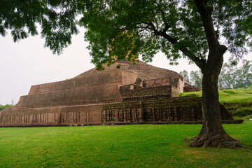Chaukhandi Stupa, an ancient Buddhist monument in Sarnath, near Varanasi, India. It marks the site where Buddha met his first disciples after enlightenment.