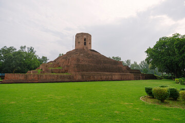 Chaukhandi Stupa, an ancient Buddhist monument in Sarnath, near Varanasi, India. It marks the site where Buddha met his first disciples after enlightenment.