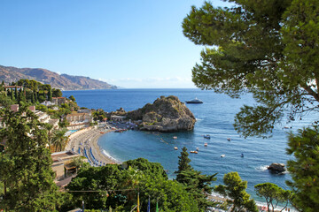 Obraz premium Taormina Coast Picturesque View of Sicilian Paradise.