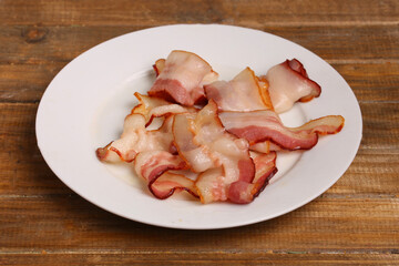 plate of fried bacon