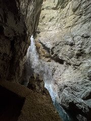 Dolomite Mountain Grotto: Rock Formations 