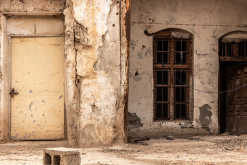 Crumbling house at the Erbil citadel in Erbil (Hawler), Kurdistan Region of Iraq