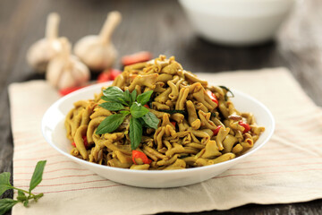 Yellow Spicy Chicken Intestine with Red Chili