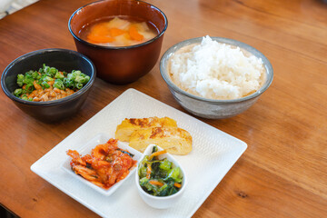 栄養バランスの良い和朝食セット