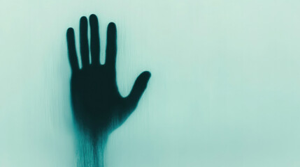 Obraz premium Mysterious figure in foggy silhouette creates eerie atmosphere for halloween decoration or thriller design