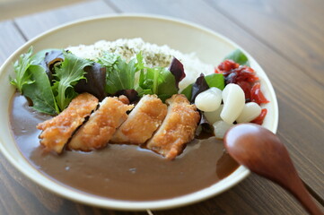 チキンカツカレー