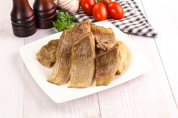 Baked stingray witngs with oil