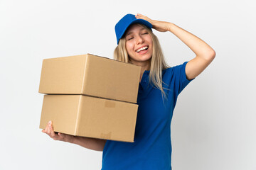 ¬°Young delivery woman isolated on white background laughing