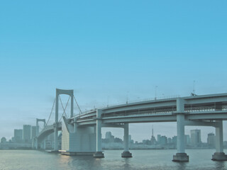 Obraz premium レインボーブリッジと東京タワー。イラスト風の写真。