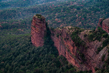 Morning at the edge of the cliffs (Sau Reservoir, Vilanova de Sau Spain)