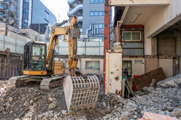 解体現場 demolition of abandoned buildings