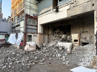 解体現場 demolition of abandoned buildings