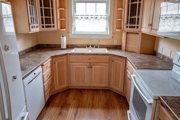 Beautiful little kitchen empty of clutter