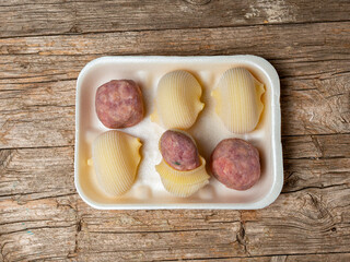 Sopa de galets en catalu&ntilde;a y lumaconi en italia