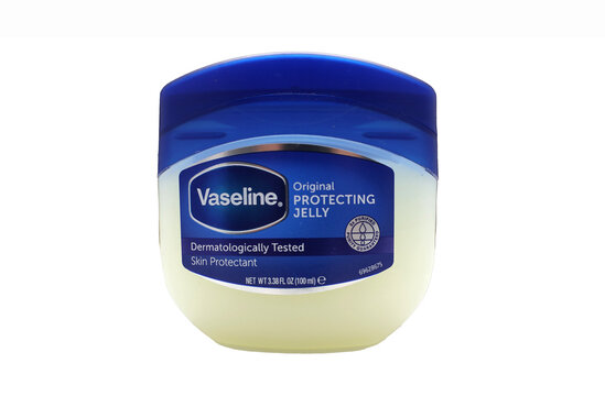 pot de vaseline blanche
