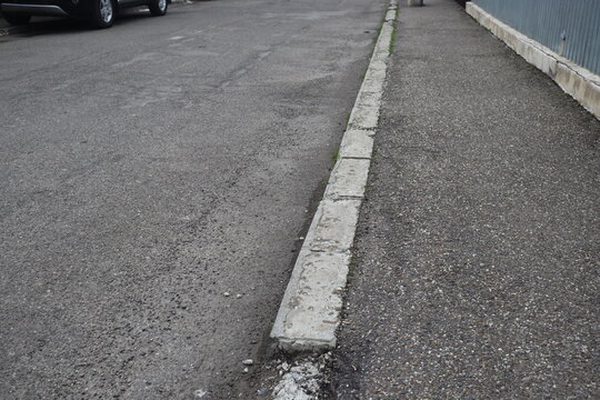 Degraded public road accession way