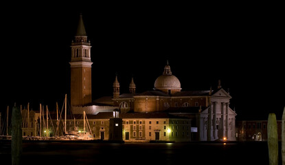Fototapeta premium Venice buildings at night