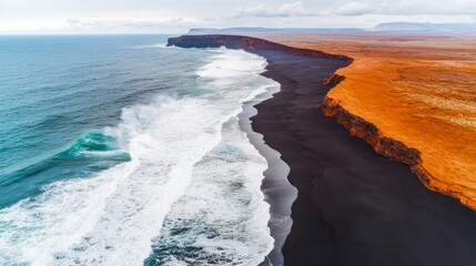 Naklejka premium Dramatic Aerial Ocean Waves Crashing on Black Sand Beach