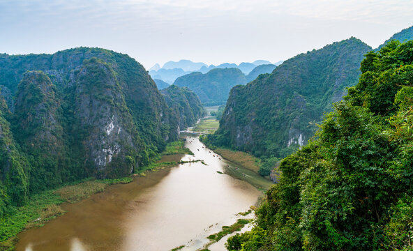 Tam Coc (Tam Cốc) &ndash; B&iacute;ch Động is a popular tourist destination in north Vietnam and part of the Tr&agrave;ng An Scenic Landscape Complex UNESCO World Heritage site.