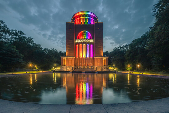 Planetarium in Hamburg Stadtpark illuminated with rainbow colors at night
