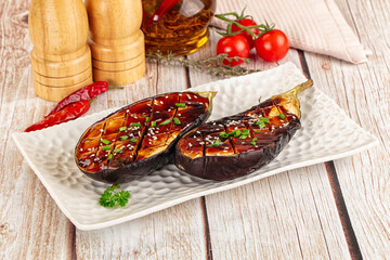 Baked eggplant with teriyaki sause
