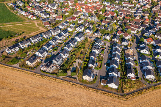 Germany, Baden-Wurttemberg, Waiblingen, Aerial view of new development area with modern energy efficient houses