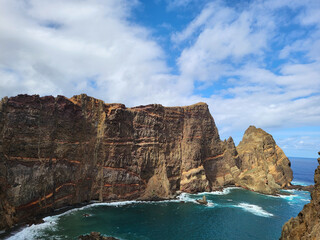 Naklejka premium Viewpoint og the ponta de Sao Lourenço in Madeira, cliff over the sea