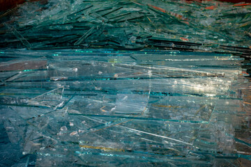 Glasbruch im Wertstoff Container