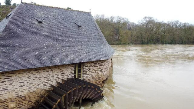 Inondations et crues historiques 2025 de la Vilaine au sud de Rennes, Le Bo&euml;l, Bruz, Guichen