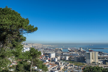 Obraz premium Alger the capital city of Algeria, North Africa, city centre of Algiers, the capital of Algeria, Landscape of Algiers city With port and mediterranean sea and white buildings, Arab Maghreb Africa.