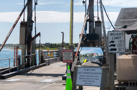 edgartown ferry and terminal on marthas vineyard